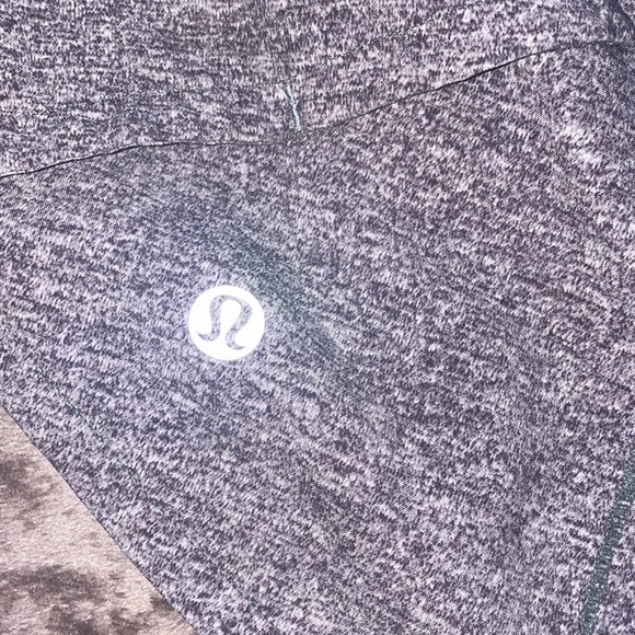 Lululemon speed up low rise lined short 2.5” - Picture 3 of 3